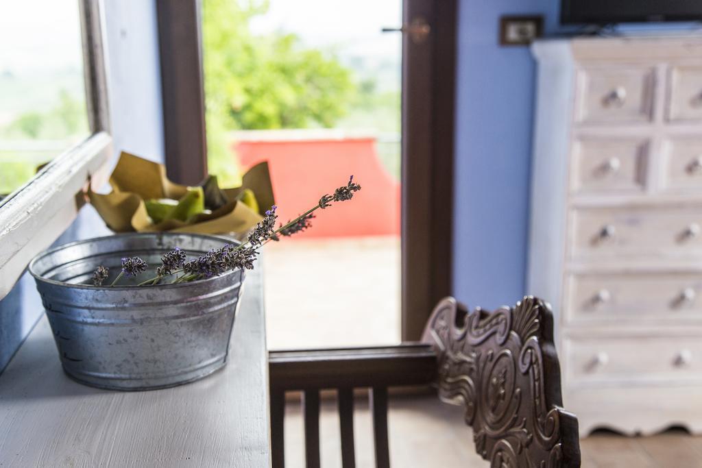 Saludecio Agriturismo Corte Decia الغرفة الصورة